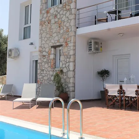 Dimitra Villa *